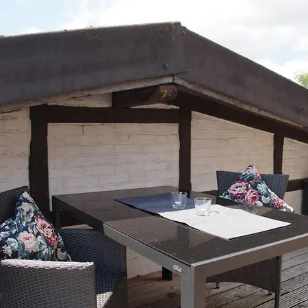 Apartman An De Bahn - Wohnen Im Historischen Gebaeude *